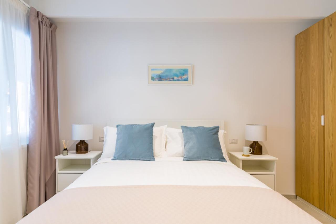 Starhost - Mazzini Apartments Salerno Exteriér fotografie